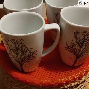 Tree Design White Mugs Set (8)